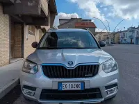 Usata Skoda Yeti 105 CV (77 kW) 2015 Grigio SUV