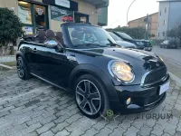Usata Mini Cooper S 174 CV (127 kW) 2009 Viola Utilitaria