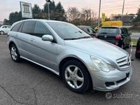 Usata Mercedes R320 224 CV (164 kW) 2007 Grigio Monovolume