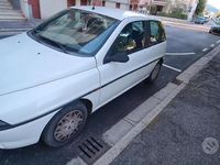 Usata Lancia Ypsilon 54 CV (39 kW) 2000 Bianco Utilitaria