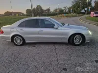 Usata Mercedes E220 Avantgarde 150 CV (110 kW) 2004 Berlina