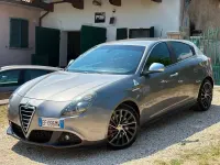 Usata Alfa Romeo Giulietta Quadrifoglio Verde 235 CV (172 kW) 2011 Grigio Utilitaria