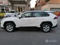 Usata Toyota RAV4 Hybrid Business Edition 178 CV (130 kW) 2021 Bianco SUV