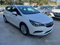 Usata Opel Astra Dynamic 110 CV (80 kW) 2019 Bianco Berlina
