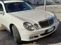 Usata Mercedes 220 Classic 150 CV (110 kW) 2004 Bianco Station wagon
