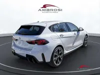 Nuova BMW 118 M Sport 150 CV (110 kW) 2026 Alpin white pastello Utilitaria