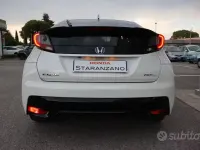 Usata Honda Civic Elegance 120 CV (88 kW) 2017 Bianco Berlina
