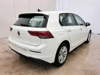 Usata VW Golf VIII Life 131 CV (96 kW) 2022 Other Berlina