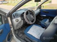 Usata Fiat Punto 80 CV (58 kW) 2001 Grigio Utilitaria