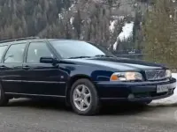 Usata Volvo V70 126 CV (92 kW) 1997 Bluazzurro Station wagon