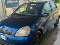 Usata Toyota Yaris 68 CV (50 kW) 2002 Blu/azzurro Berlina