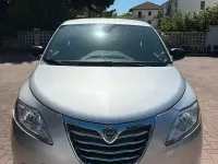 Usata Lancia Ypsilon 69 CV (50 kW) 2013 Grigio Utilitaria