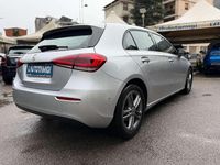 Usata Mercedes A180 Business 116 CV (85 kW) 2019 Gray Berlina