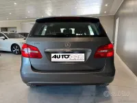 Usata Mercedes B180 Executive 122 CV (89 kW) 2014 Grigio Utilitaria