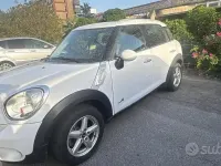 Usata Mini Countryman 111 CV (81 kW) 2012 Bianco SUV