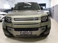 Usata Land Rover Defender SE Dynamic 249 CV (183 kW) 2023 Grigio SUV