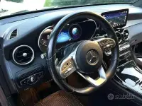 Usata Mercedes GLC300 245 CV (180 kW) 2021 Nero SUV