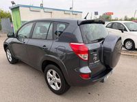 Usata Toyota RAV4 Luxury 177 CV (130 kW) 2006 Grigio SUV