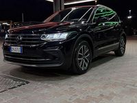 Usata VW Tiguan Life 122 CV (89 kW) 2022 Nero SUV