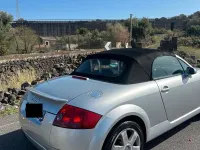 Usata Audi TT Roadster 179 CV (131 kW) 2001 Grigio Cabrio