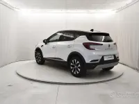 Usata Renault Captur Techno 101 CV (74 kW) 2023 Bestyle montecarlo  bianco n SUV