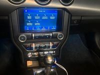 Usata Ford Mustang Convertible 317 CV (233 kW) 2020 Nero Cabrio