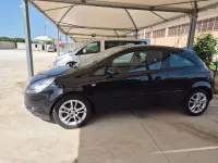 Usata Opel Corsa Sport 75 CV (55 kW) 2008 Nero Utilitaria