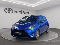Usata Toyota Yaris Style 101 CV (74 kW) 2018 Blu Berlina