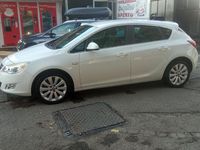 Usata Opel Astra 90 CV (66 kW) 2013 Berlina