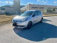 Usata Renault Scenic E-Tech XMOD 110 CV (80 kW) 2015 Grigio Station wagon