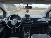 Usata VW up! Highline 68 CV (50 kW) 2014 Nero Utilitaria