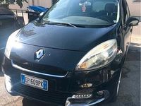 Usata Renault Scenic E-Tech XMOD 110 CV (80 kW) 2012 Nero SUV