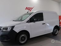 Usata Renault Kangoo 116 CV (85 kW) 2023 Bianco Monovolume