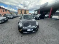 Usata Mini ONE 102 CV (75 kW) 2015 Nero Utilitaria