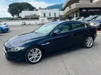 Usata Jaguar XE Business Edition 180 CV (132 kW) 2016 Blu Berlina