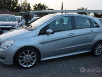 Usata Mercedes B180 109 CV (80 kW) 2005 Grigio Monovolume