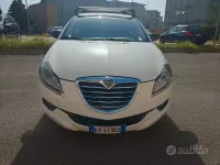 Usata Lancia Delta Gold 120 CV (88 kW) 2014 Bianco Utilitaria