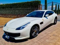 Usata Ferrari GTC4Lusso 689 CV (506 kW) 2016 Bianco Station wagon