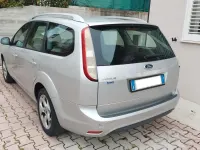 Usado Ford Focus 115 HP (84 kW) 2010 Cinzento Carrinha