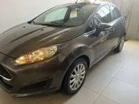 Usata Ford Fiesta 75 CV (55 kW) 2017 Grigio metallizzato Utilitaria
