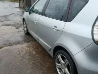 Usata Renault Scénic LIMITED 110 CV (80 kW) 2015 Grigio Monovolume