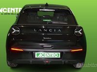 Nuova Lancia Ypsilon 101 CV (74 kW) 2025 Nero Utilitaria