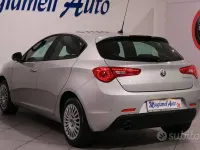 Usata Alfa Romeo Giulietta 120 CV (88 kW) 2018 Grigio Utilitaria