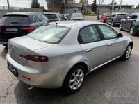 Usata Alfa Romeo 159 120 CV (88 kW) 2006 Grigio Berlina