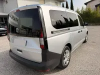 Usata VW Caddy Life 102 CV (75 kW) 2022 Grigio Monovolume