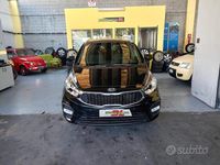 Usata Kia Carens 115 CV (84 kW) 2017 Nero Monovolume