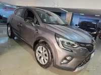 Usata Renault Captur Intens 101 CV (74 kW) 2021 Grigio SUV