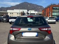 Usata Toyota Yaris Hybrid Active 73 CV (53 kW) 2019 Berlina
