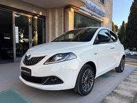 Usata Lancia Ypsilon Gold 69 CV (50 kW) 2023 Bianco Utilitaria