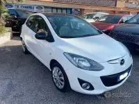 Usata Mazda 2 Trendy 75 CV (55 kW) 2013 Bianco Utilitaria